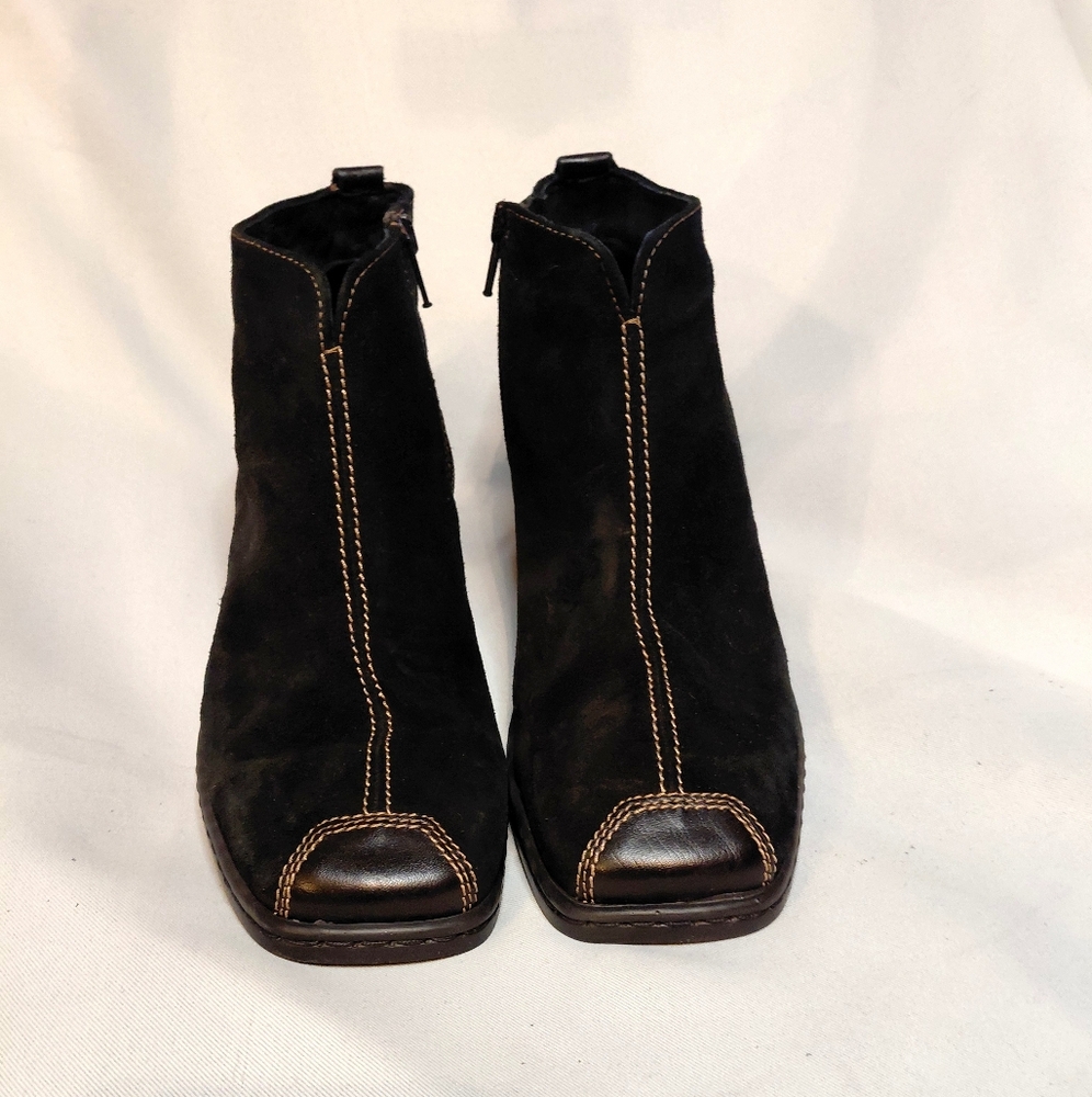Josef Seibel European Black Ankle Boots with Brown Stitching, EU39/US7